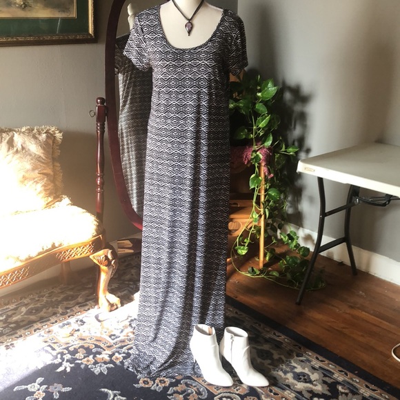 SOLD Eyeshadow covering size S but more like Medium - Picture 6 of 9